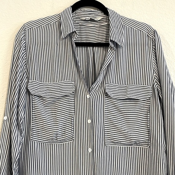 Zara Women’s Button Front Shirt Small Blue Classic Striped Lightweight Causal - Picture 6 of 16